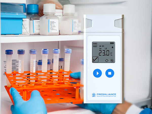 Atlas Log-IUT Dry Ice Temperature Data Logger